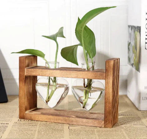 Heart-Shaped Glass Vase with Wooden Stand – stylish and elegant! Anti Spier