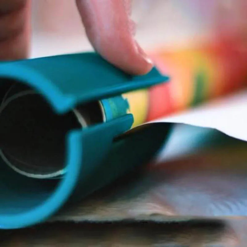 Gift Paper Roll and Slide Cutter Anti Spier