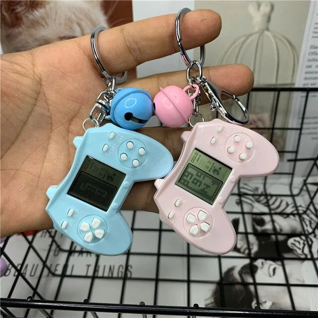 Retro Game Console Keychain Built-in 7 Games Anti Spier